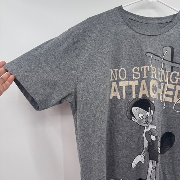 Disney Pinocchio T Shirt Men XL Gray No Strings Attached Short Sleeve Crew Neck - Picture 3 of 8